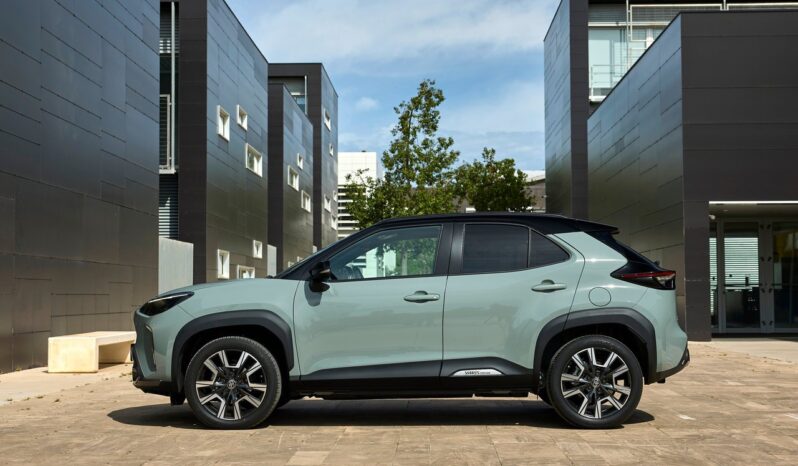 Toyota Yaris Cross pieno
